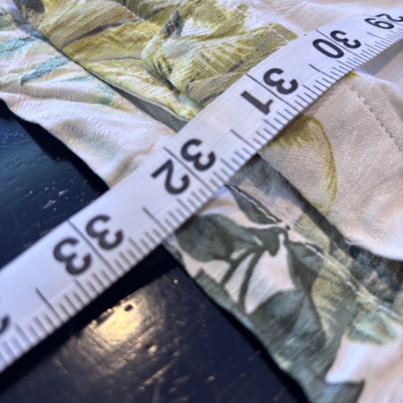 Tommy Bahama Men's Aloha Shirt Size XL - Picture 6 of 6